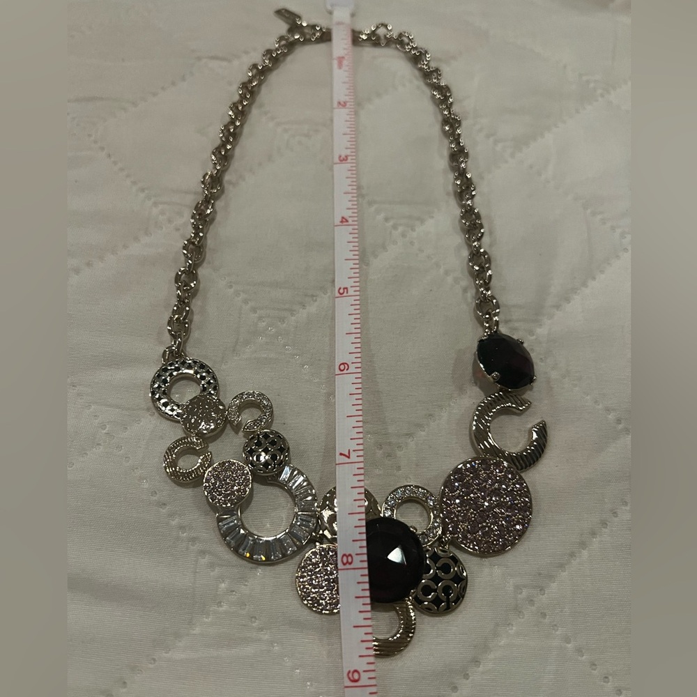Luxury Coach necklace - Picture 5 of 6